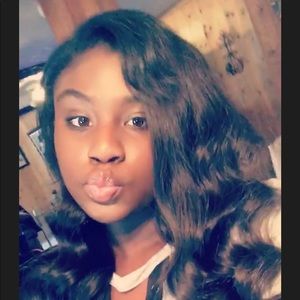 Meet your Posher, Mikayla